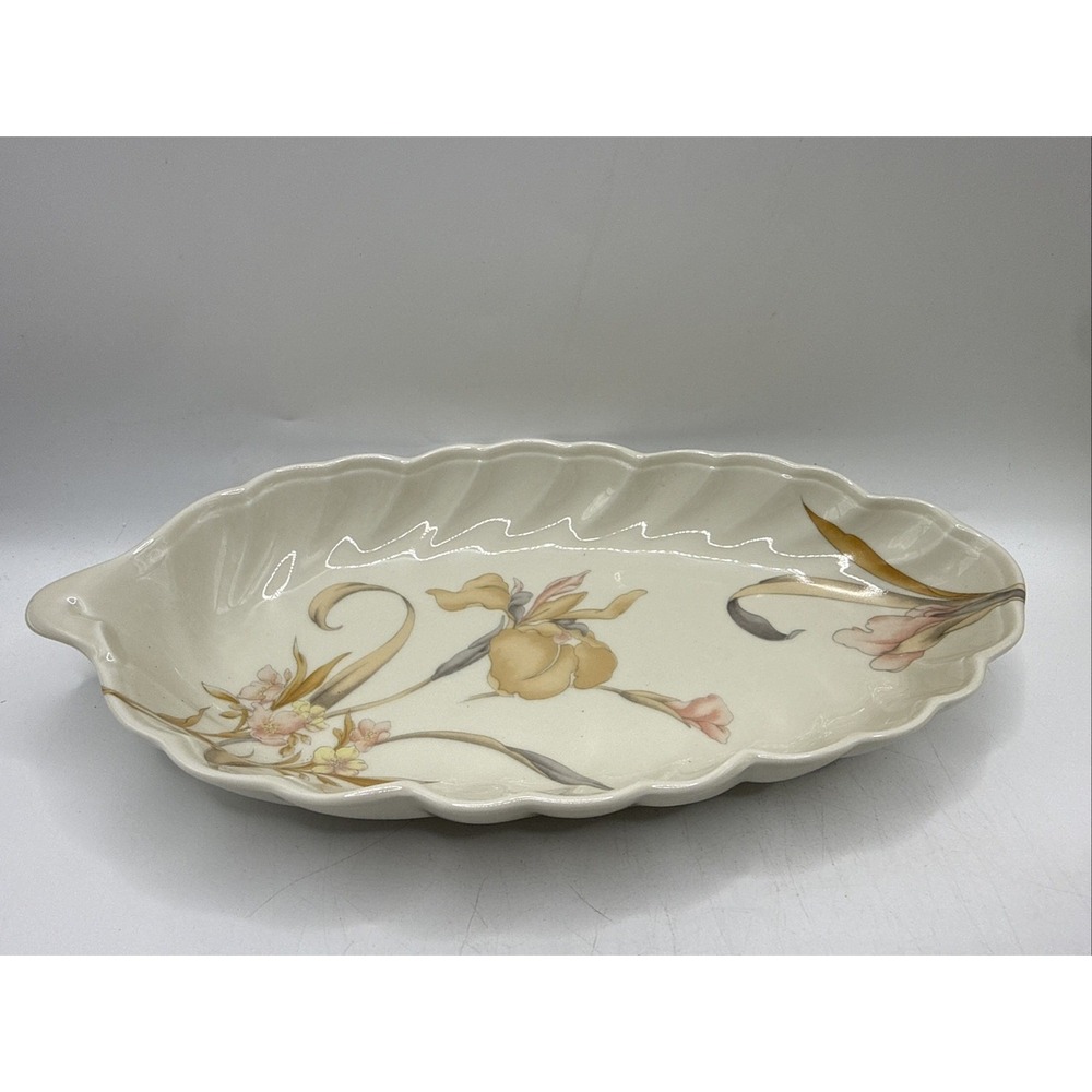 Shell Long Bowl Trinket Dish Toyo Japan Porcelain French Orchid Iris